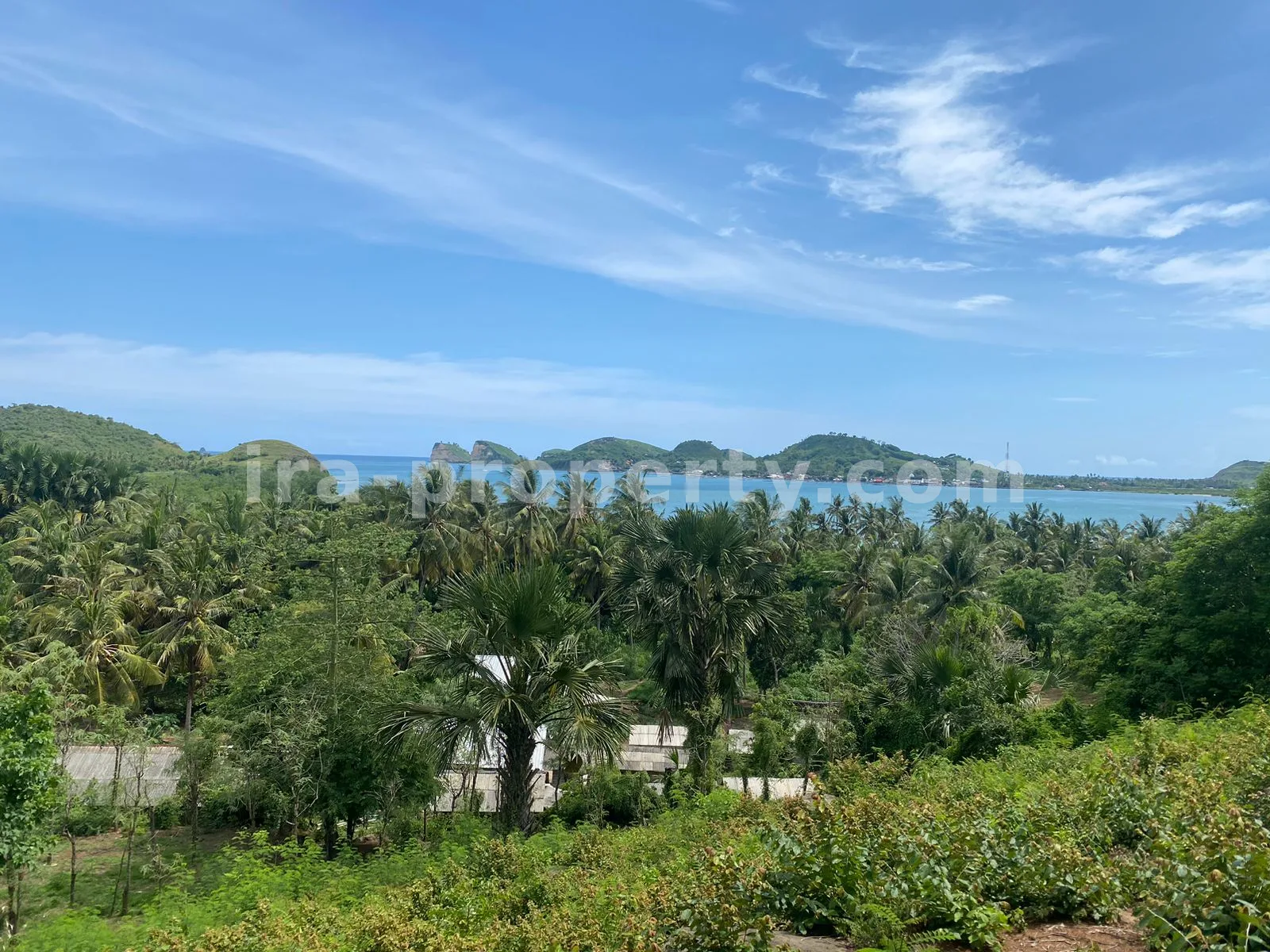 Tanah Tepi Pantai di Sebuwuk, Kuta Mandalika - 428-2 - 2