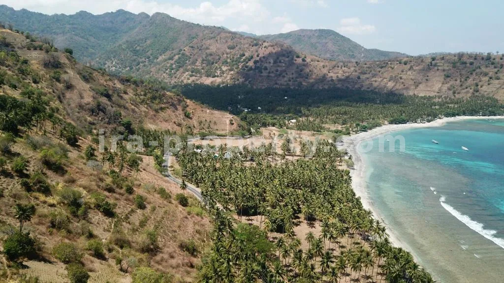 Tanah Tepi Pantai di Pandanan Dekat Senggigi - 338 - 3