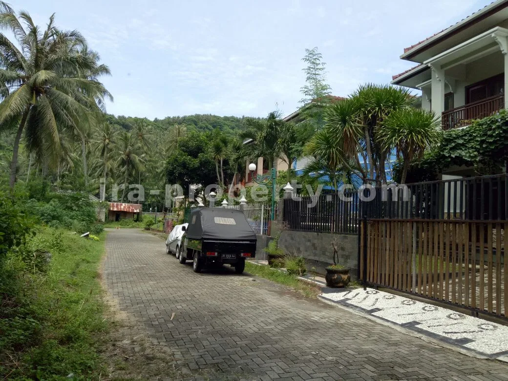 Rumah Menawan Dijual di Senggigi Square - 175-2 - 2