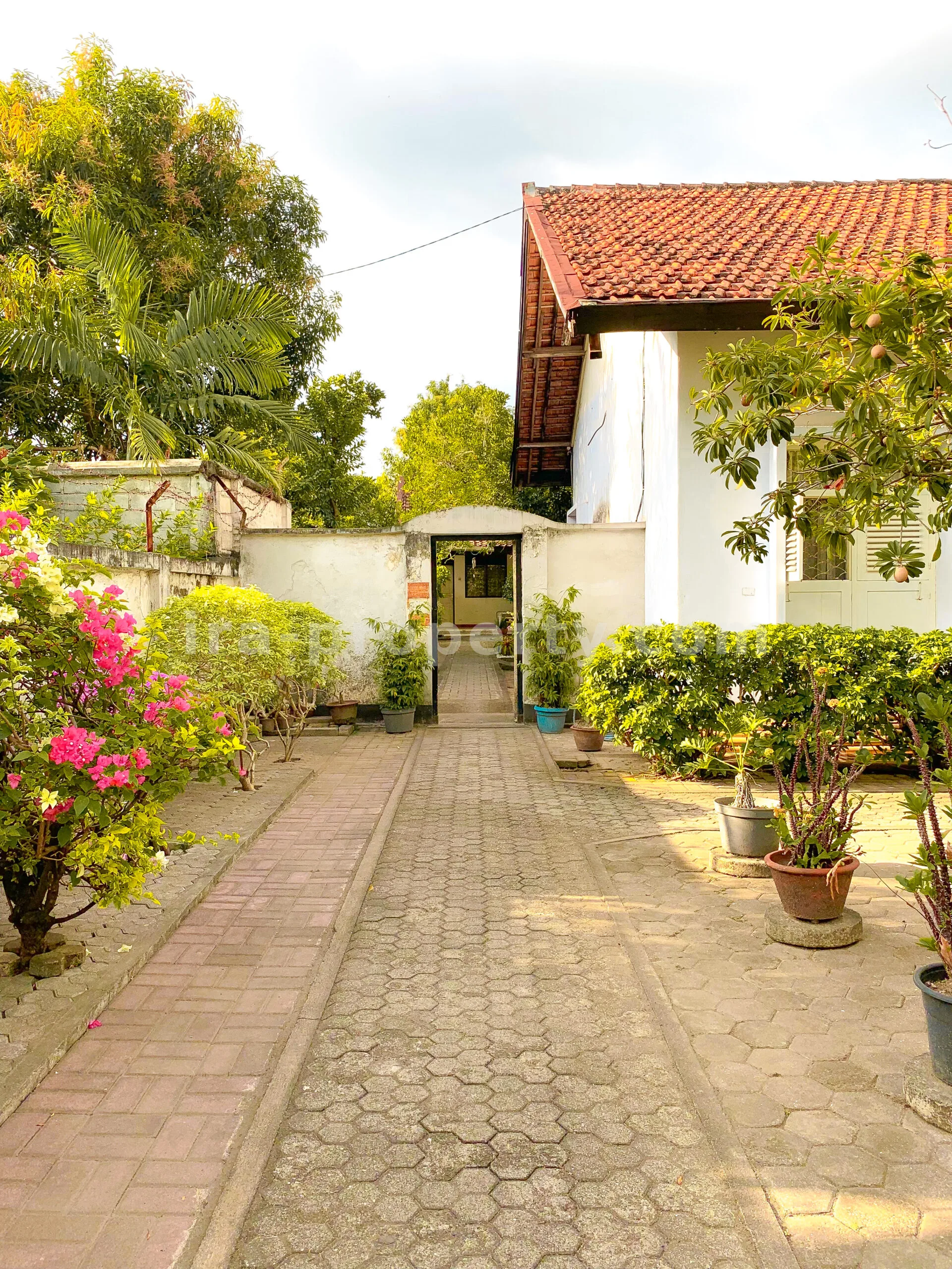 House with Boarding House on Jl. Pendidikan, Mataram - 603 - 22