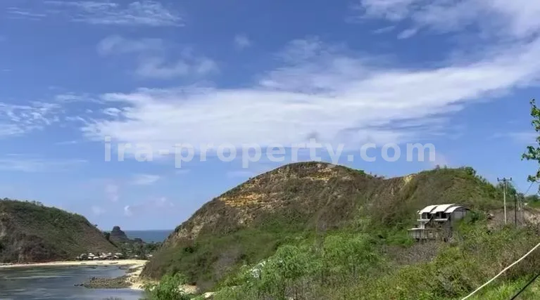 Land for Sale with Full Ocean View in Gerupuk - 470 - 2