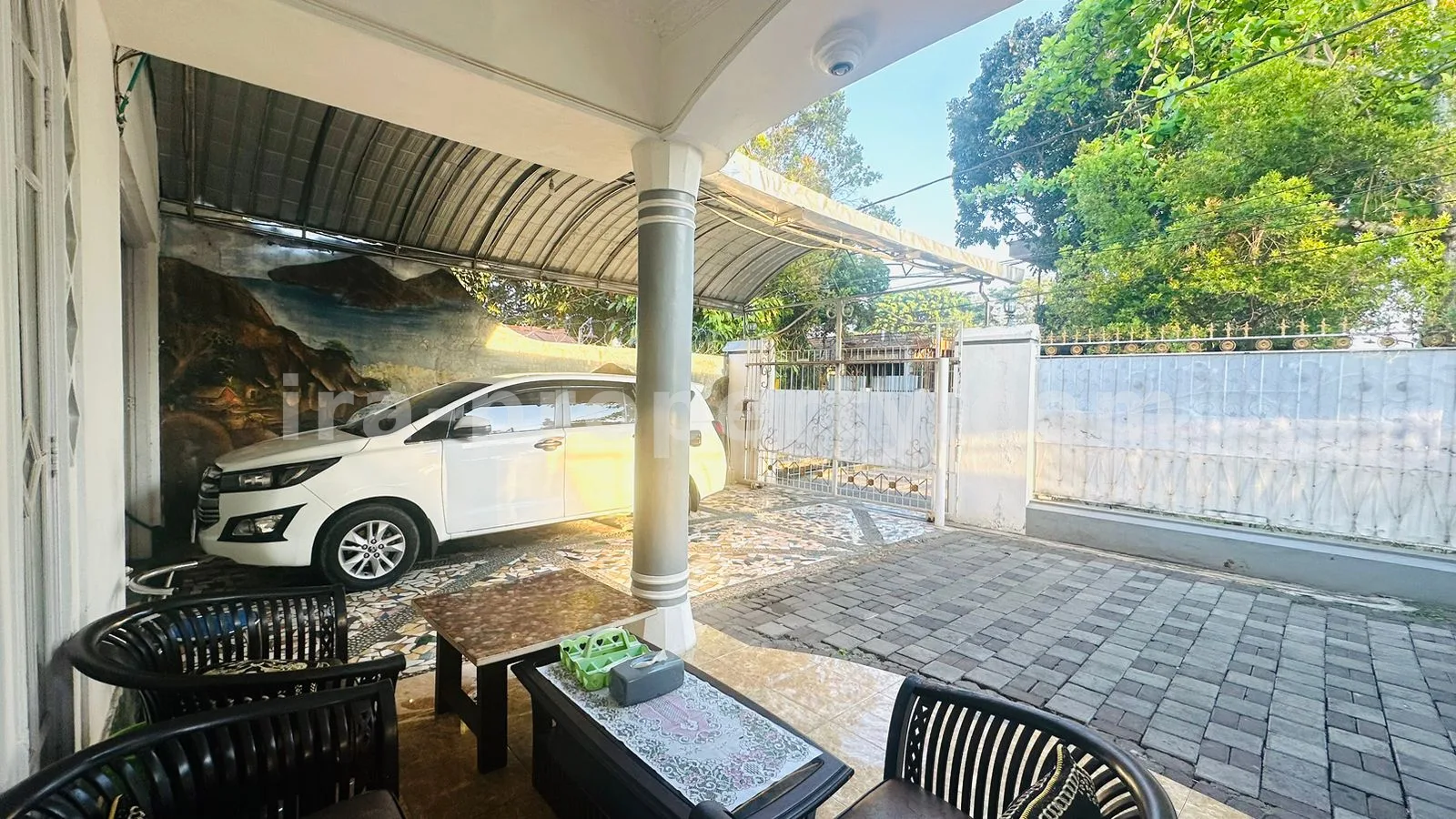 Rumah Mewah di Jalan Utama Mataram - 617 - 5