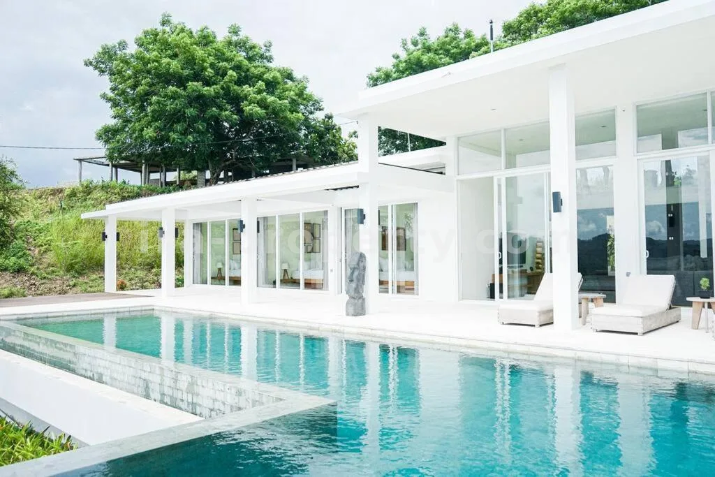 Luxurious Oceanview Villa in Kuta Mandalika - 323 - 13