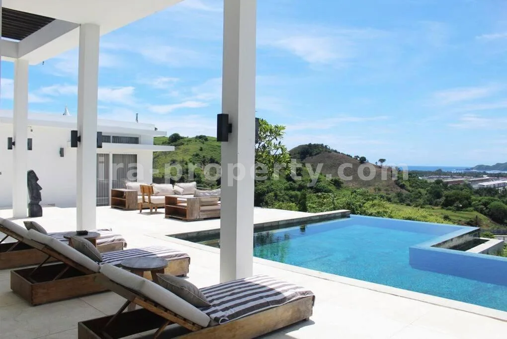 Luxurious Oceanview Villa in Kuta Mandalika - 323 - 17