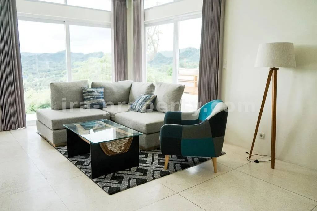 Luxurious Oceanview Villa in Kuta Mandalika - 323 - 2