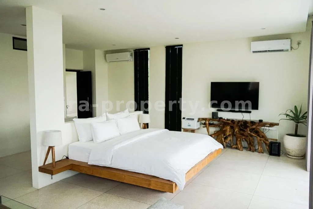 Luxurious Oceanview Villa in Kuta Mandalika - 323 - 27