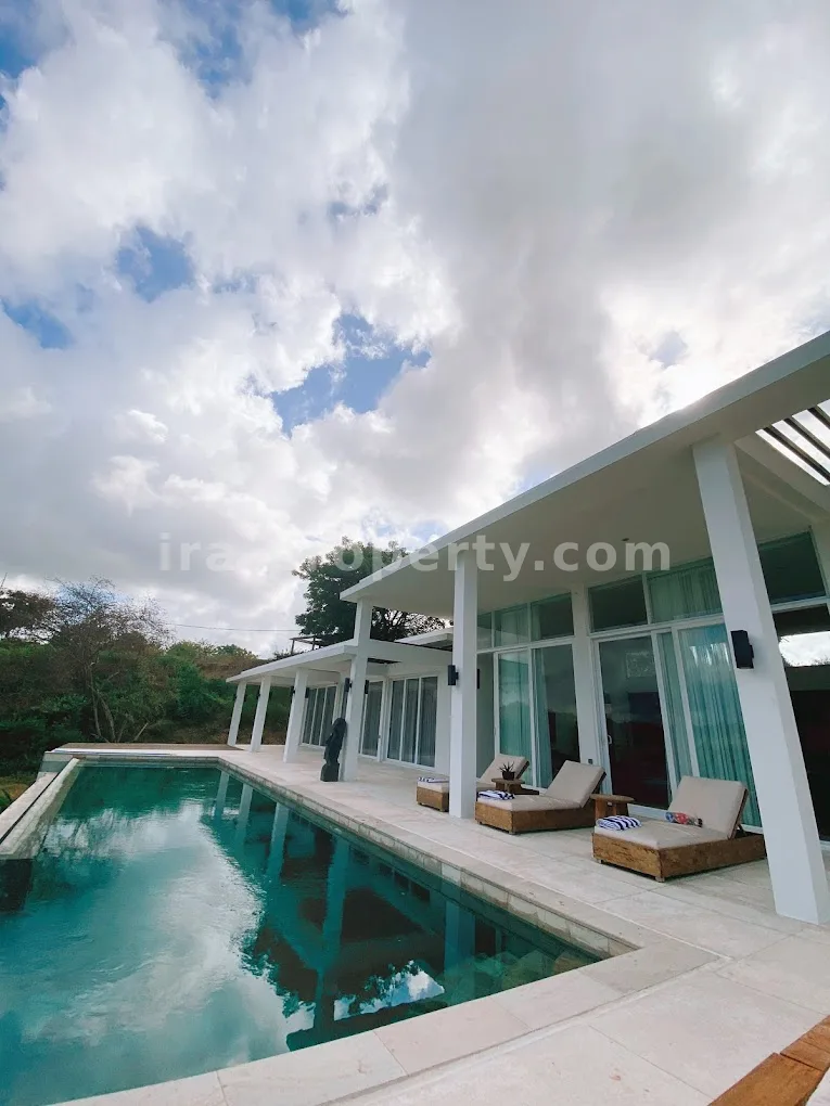 Luxurious Oceanview Villa in Kuta Mandalika - 323 - 30