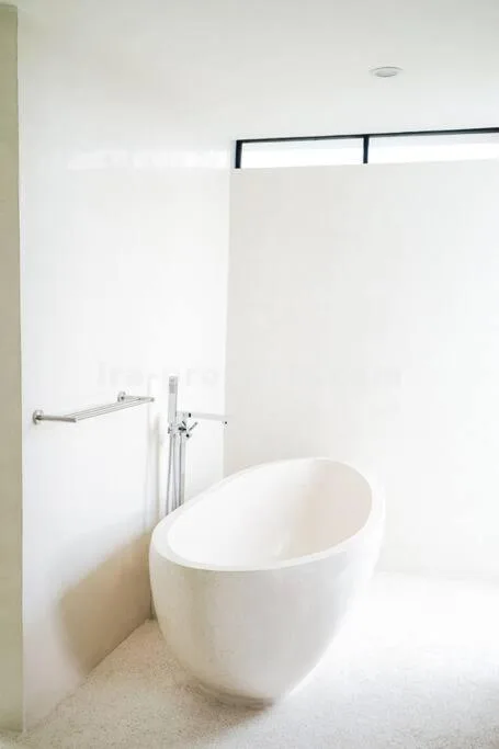 Luxurious Oceanview Villa in Kuta Mandalika - 323 - 36