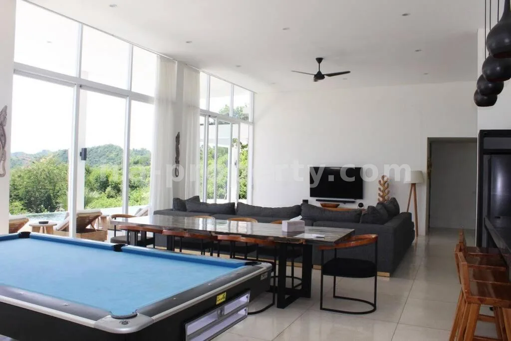 Luxurious Oceanview Villa in Kuta Mandalika - 323 - 5