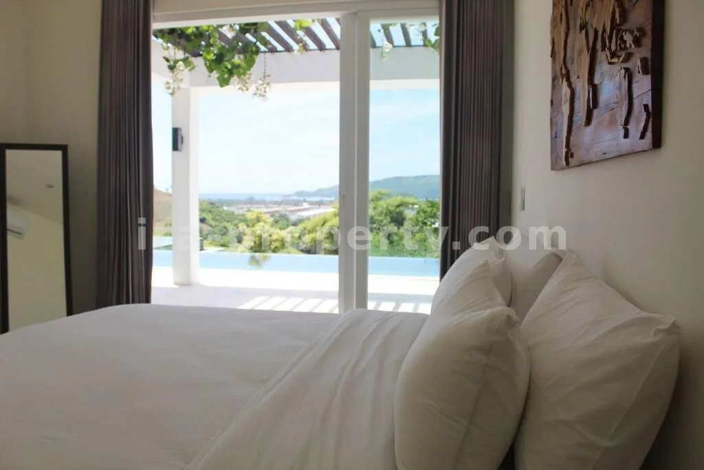 Luxurious Oceanview Villa in Kuta Mandalika - 323 - 6