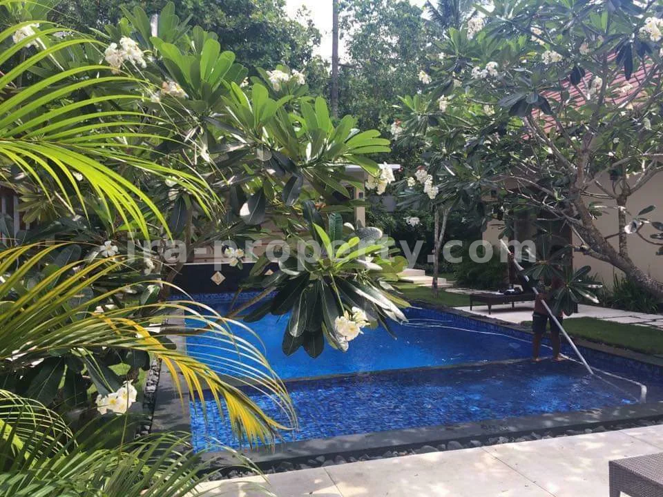 Vila Mewah di Batu Layar Dekat Senggigi - 411-2 - 4
