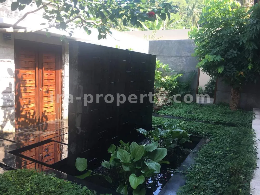 Vila Mewah di Batu Layar Dekat Senggigi - 411-2 - 9