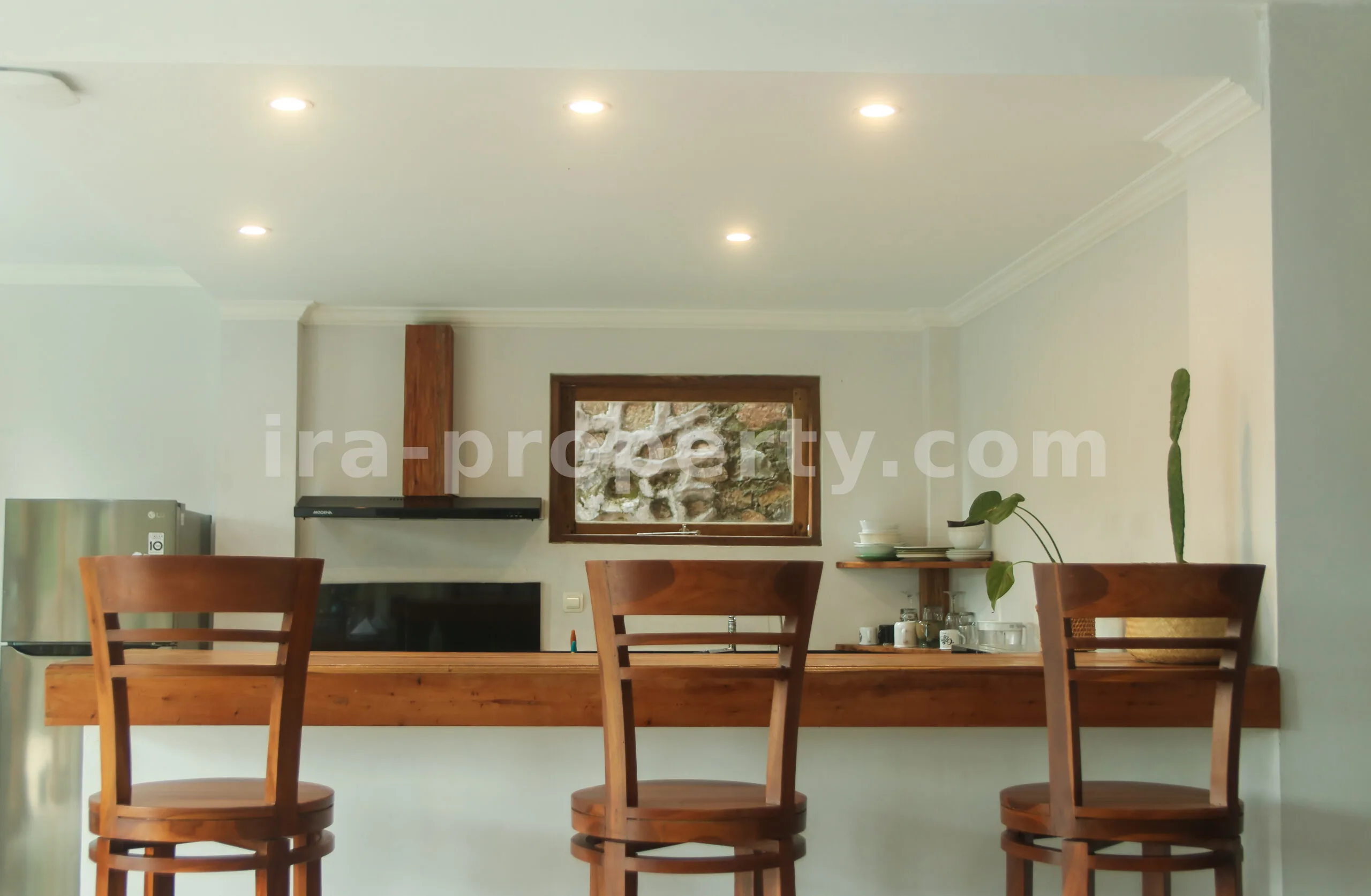 Luxurious Villa in Central Kuta Mandalika - 320 - 18