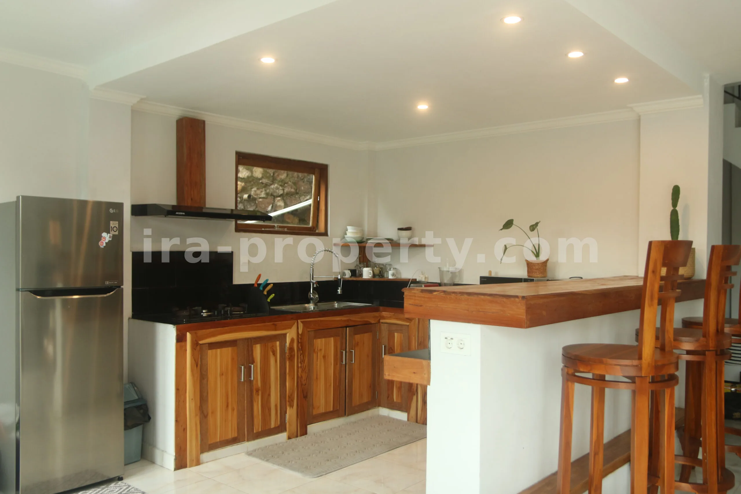 Luxurious Villa in Central Kuta Mandalika - 320 - 20