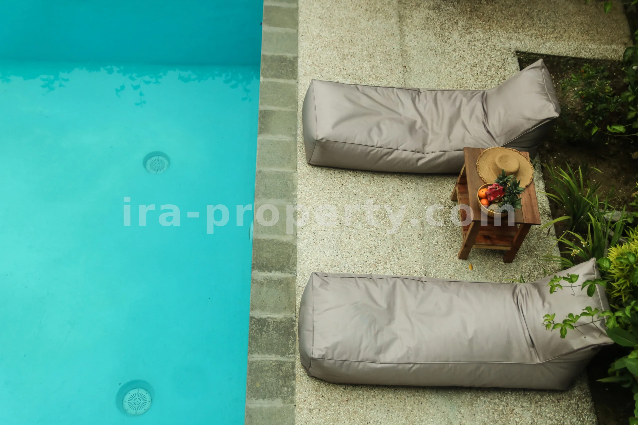 Luxurious Villa in Central Kuta Mandalika - 320 - 26