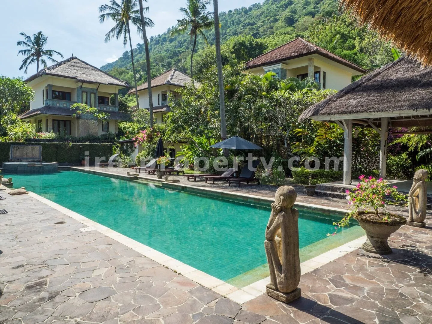 Villa Mewah di Senggigi, Lombok - Kode 392 - 392 - 11