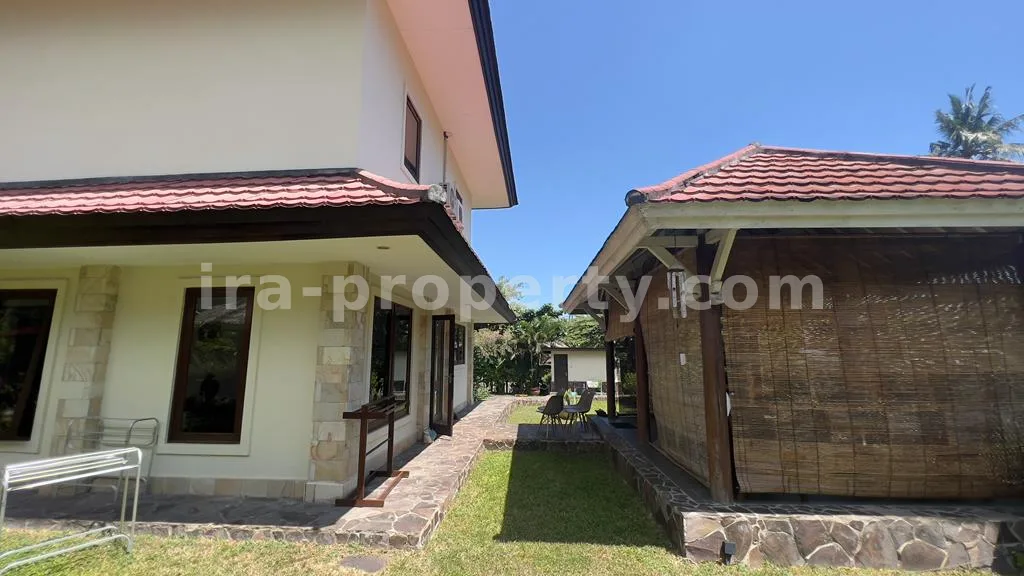 Villa Mewah di Senggigi, Lombok - Kode 392 - 392 - 4