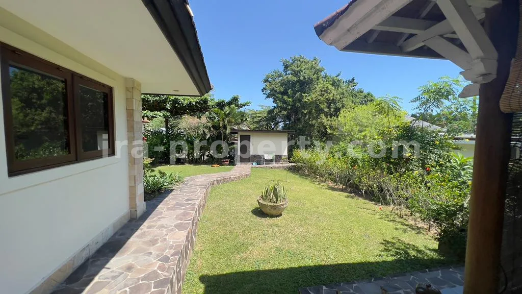 Villa Mewah di Senggigi, Lombok - Kode 392 - 392 - 6