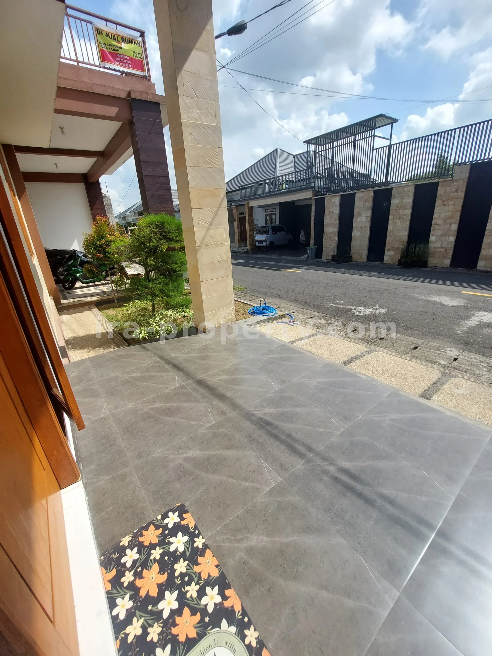 Luxury Home in Elite Pagutan Mataram Complex - 564 - 3