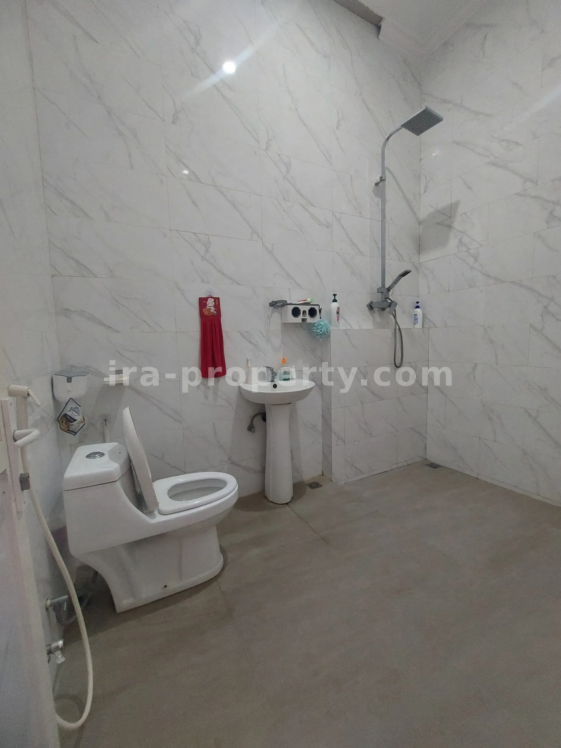 Luxury Home in Elite Pagutan Mataram Complex - 564 - 9