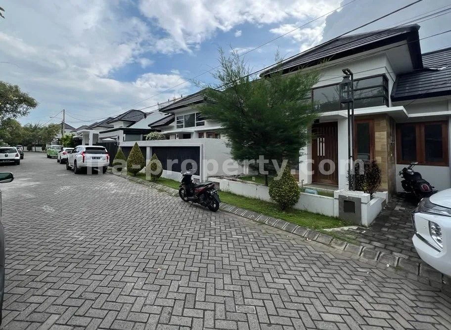 Rumah Modern di Perumahan Elit Graha Majapahit Mataram - 406 - 4