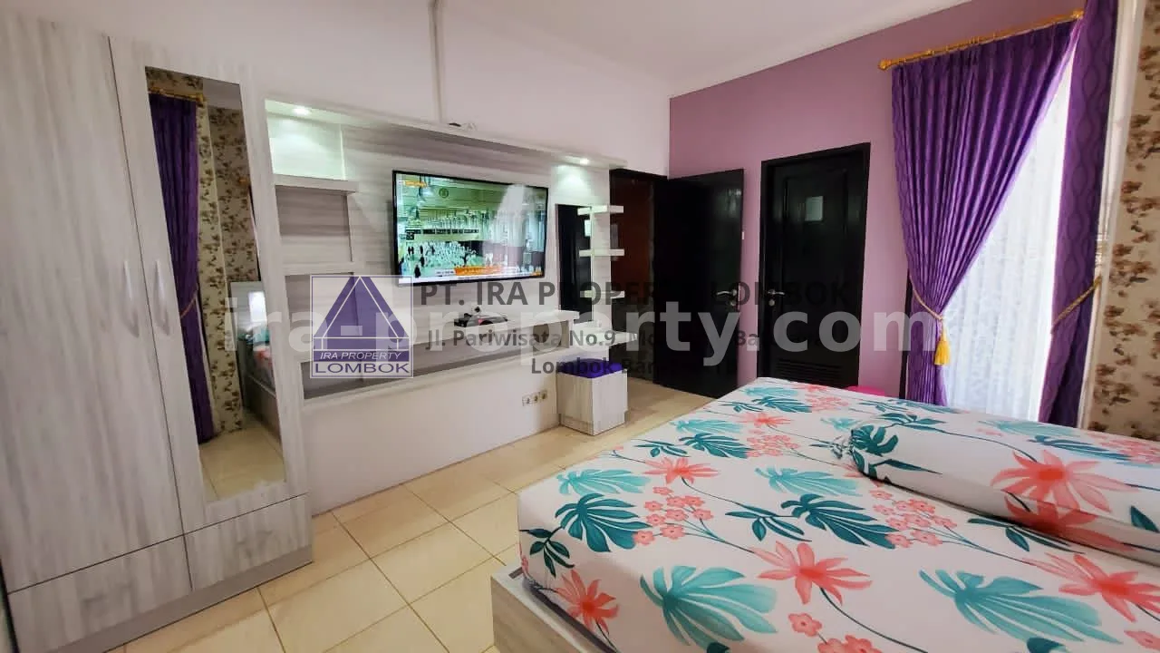 Rumah Minimalis Modern di Meninting Regency - 517-3 - 2