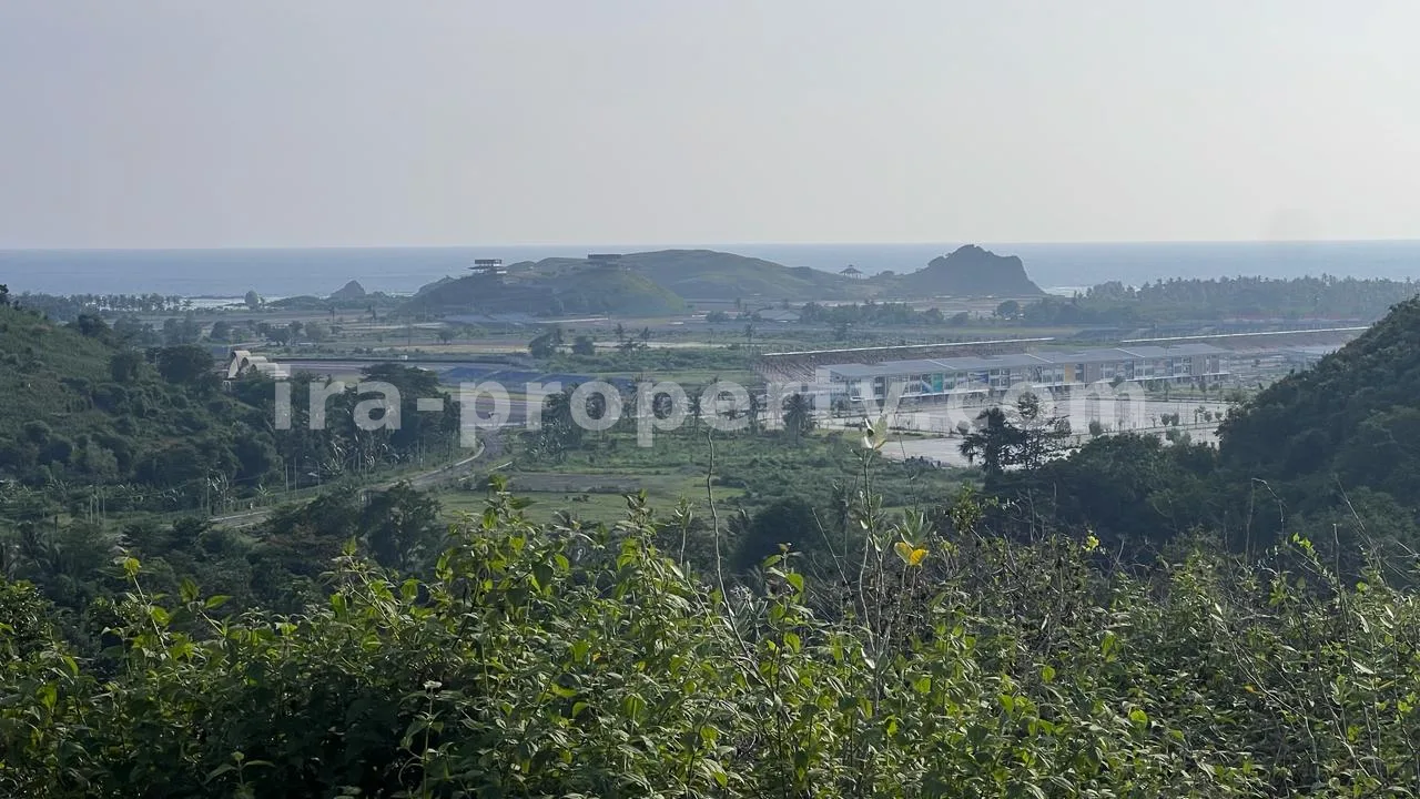 Oceanfront Land Plots in Kuta Mandalika - 417 - 2