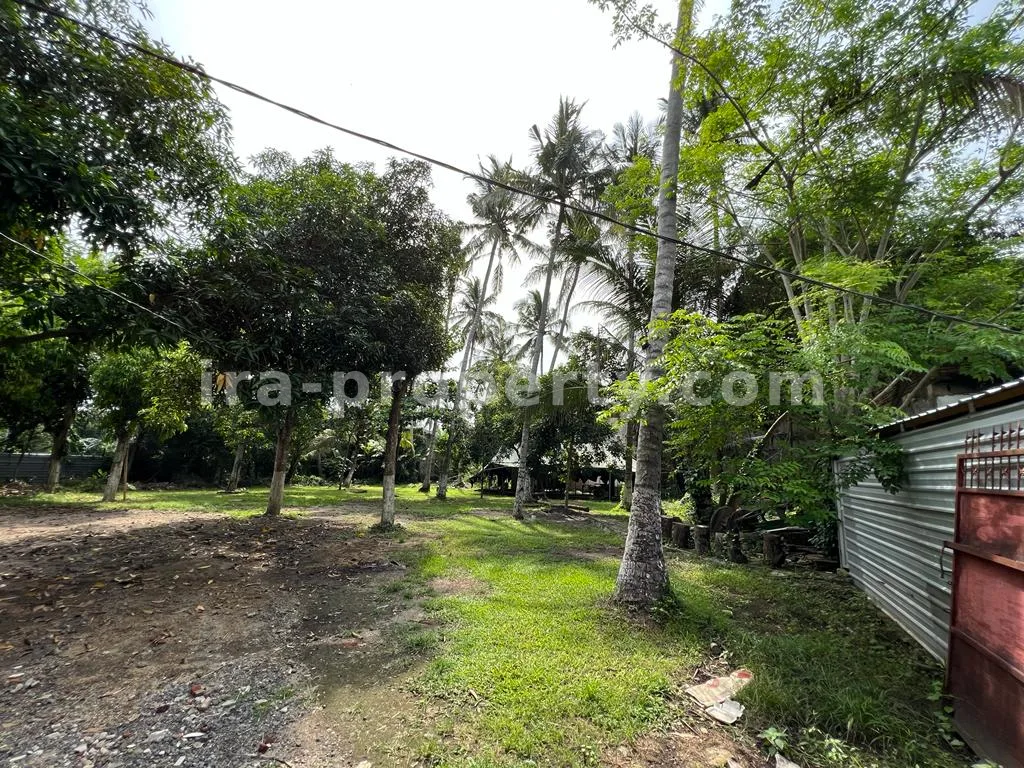 Tanah Strategis Dekat Coconut Boutique Resort, Meninting - 277 - 4