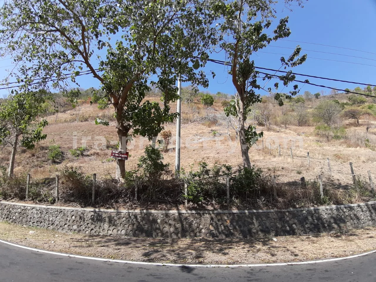 Tanah Pinggir Jalan Strategis Dekat Pantai Malimbu, Senggigi - 345 - 1