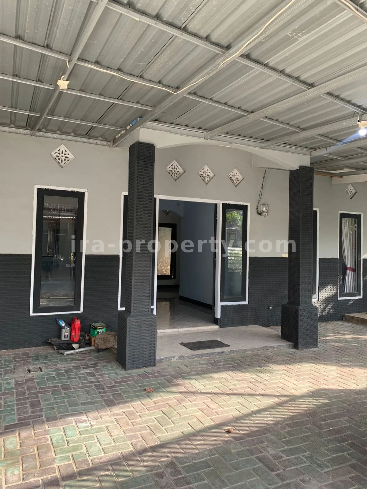 Spacious Family Home in Adisucipto Complex - 574 - 13