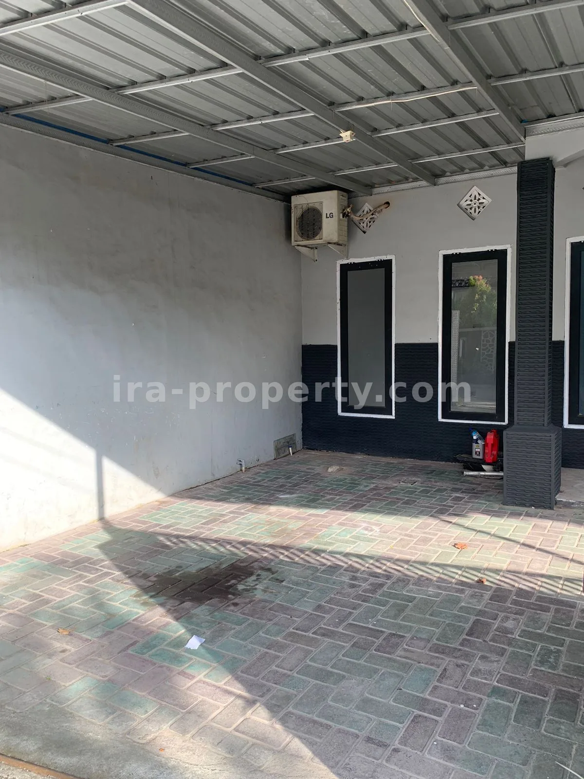 Spacious Family Home in Adisucipto Complex - 574 - 5