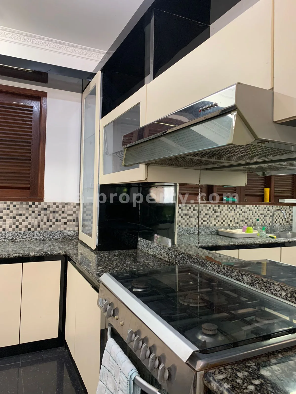 Villa Luas Dijual di Batu Layar Dekat Senggigi, Lombok - 217 - 10