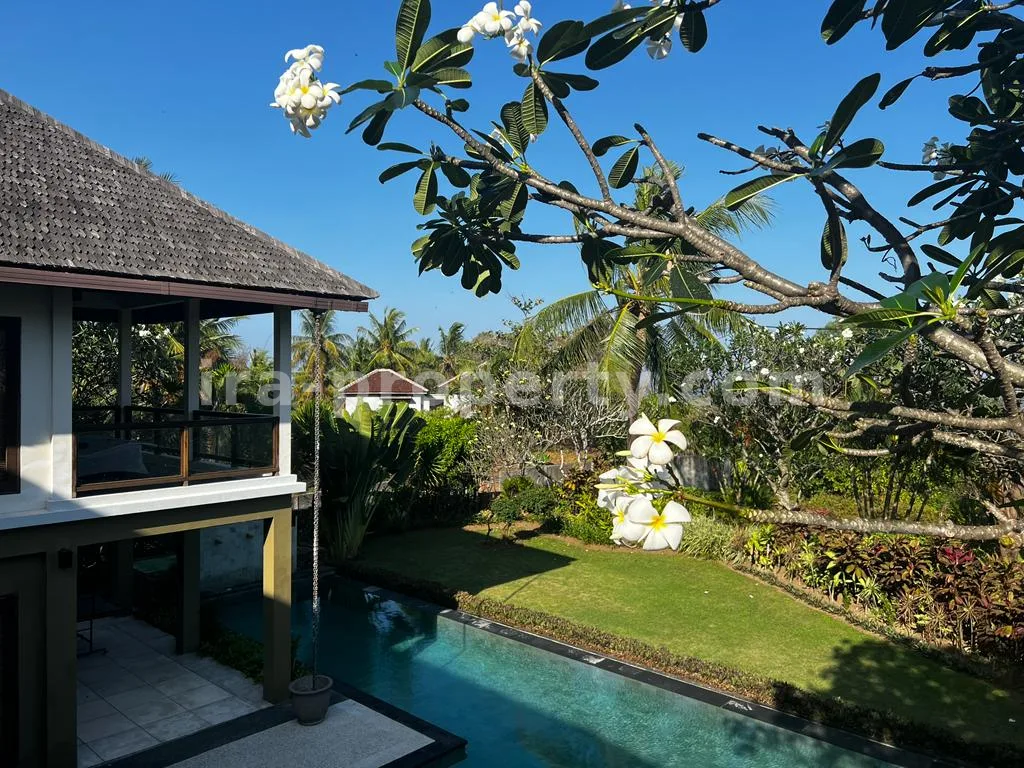 Villa Mewah dengan Pemandangan Laut di The Hill Batu Layar - 423 - 11