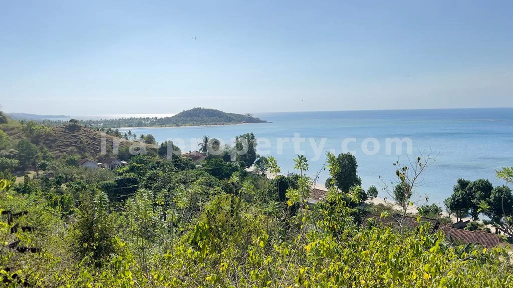 Tanah Tepi Pantai Menawan dengan Pemandangan Gili di Sekotong - 147 - 1