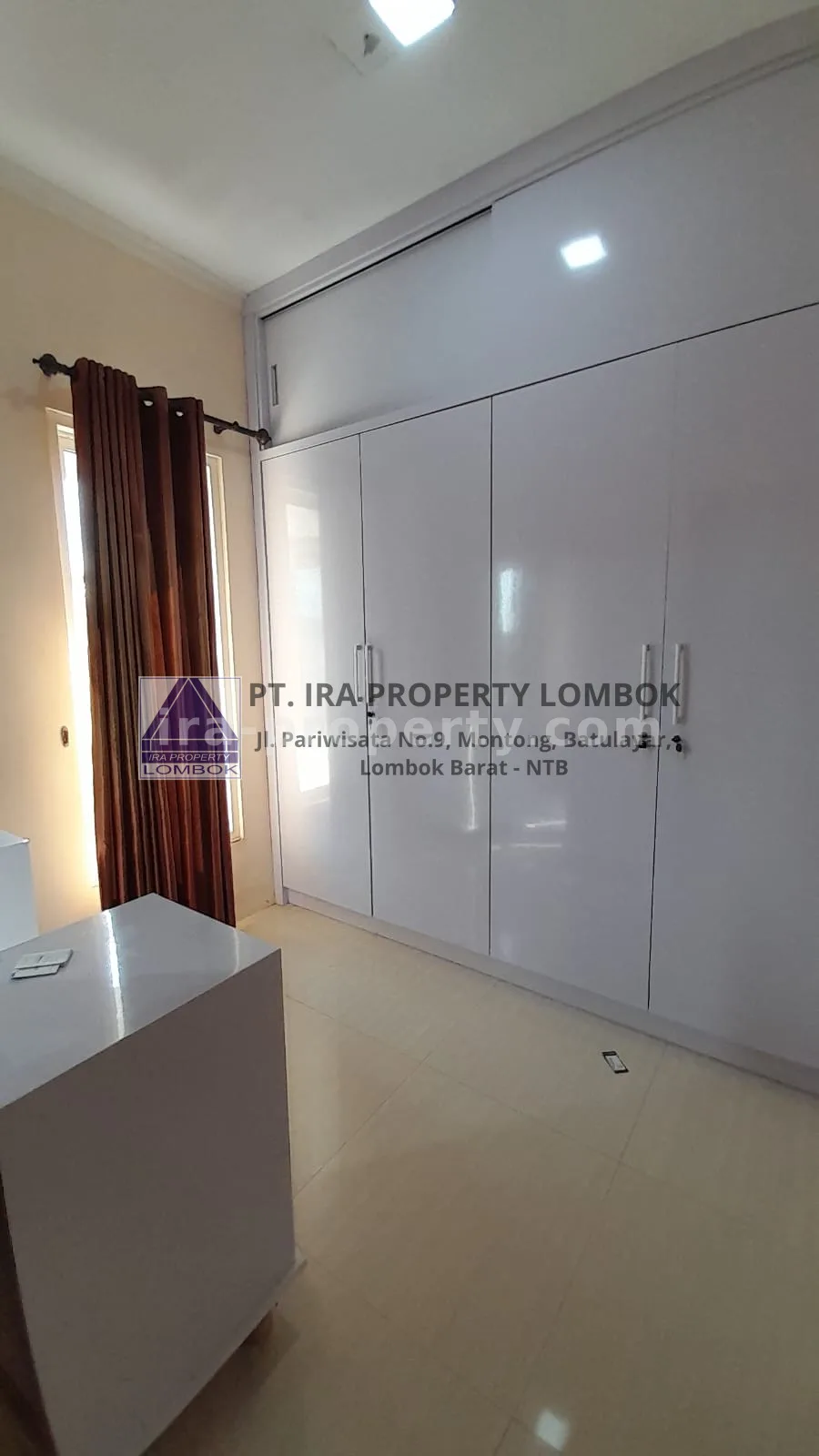 Rumah Gaya Villa di Sukati Boutique Complex, Senggigi - 375 - 3
