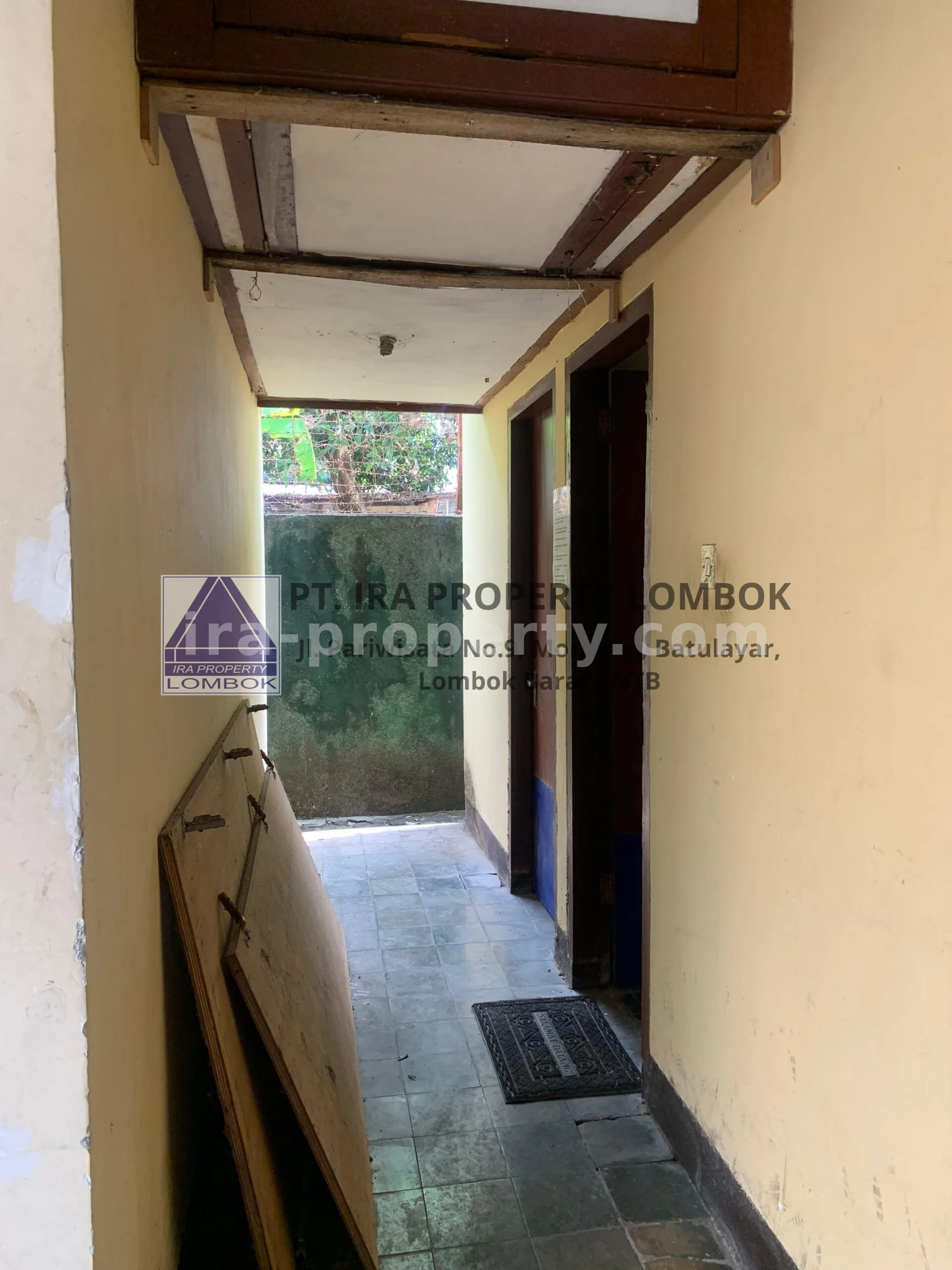 Rumah Dijual di Mataram Pusat Dekat Hotel Santika - 420 - 14