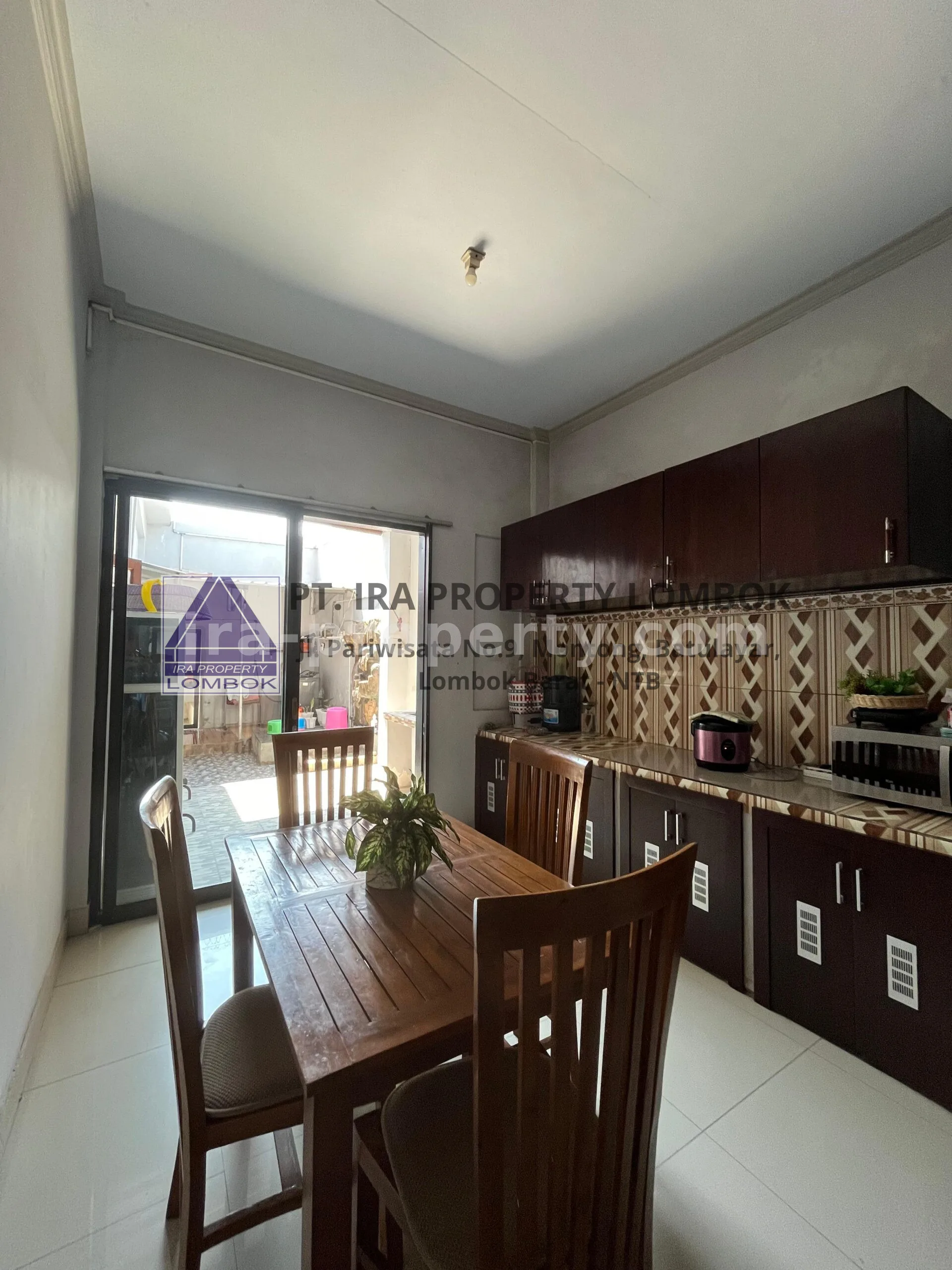 Rumah Mewah 2 Lantai Dijual di Ayodya Palace Meninting - 624 - 18