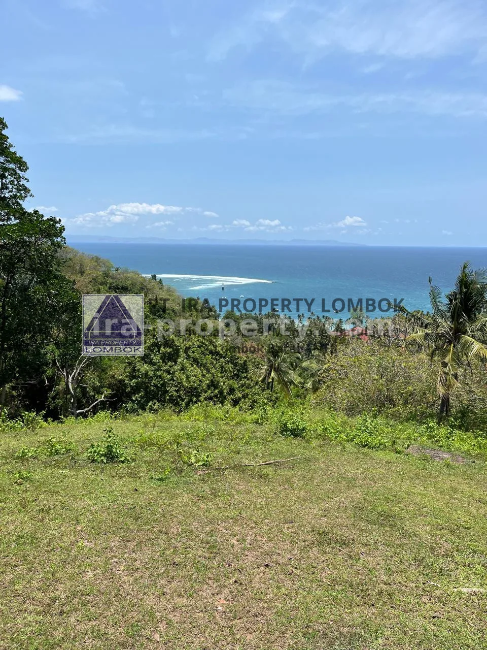 Tanah dengan Pemandangan Laut Menakjubkan di Pusat Senggigi, Kode 329 - 329-2 - 6