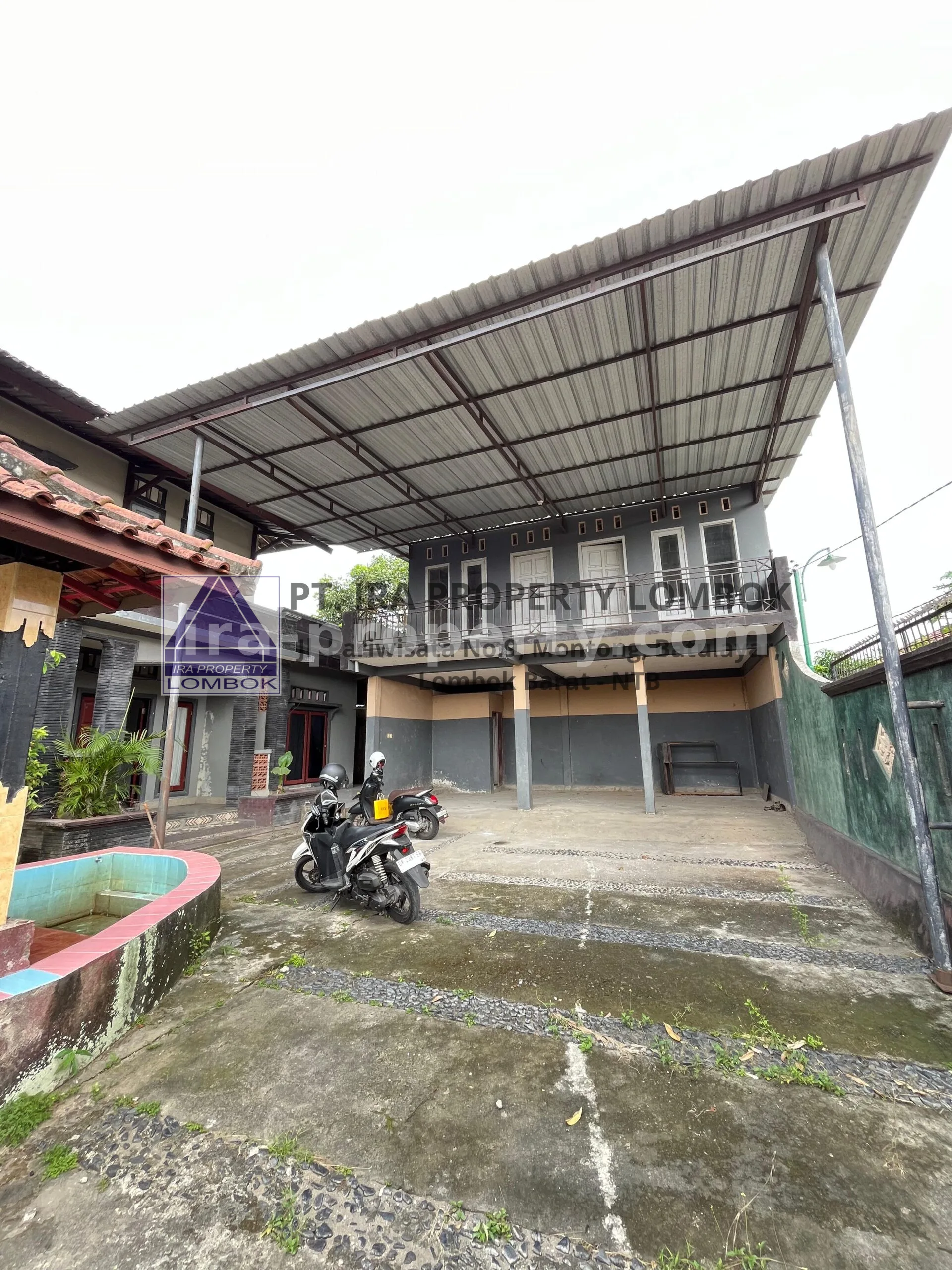 Rumah Luas dengan Kios Strategis di Karang Baru, Mataram - 639 - 12