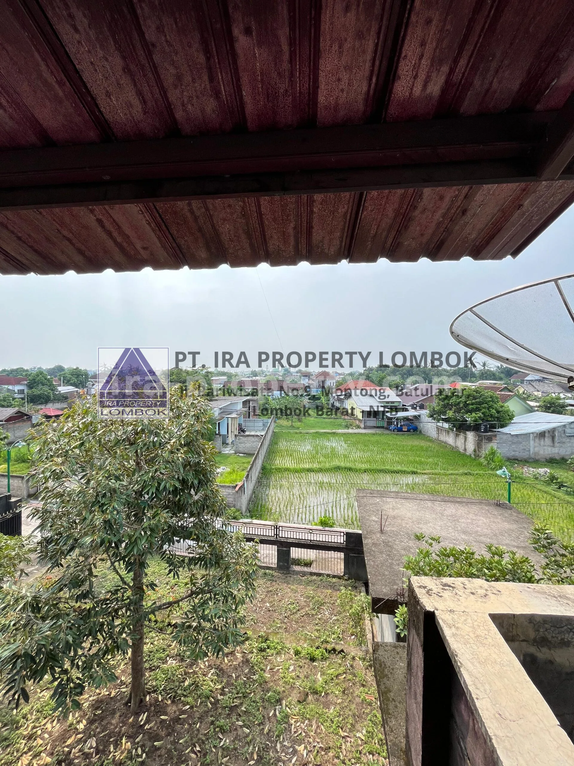 Rumah Luas dengan Kios Strategis di Karang Baru, Mataram - 639 - 4