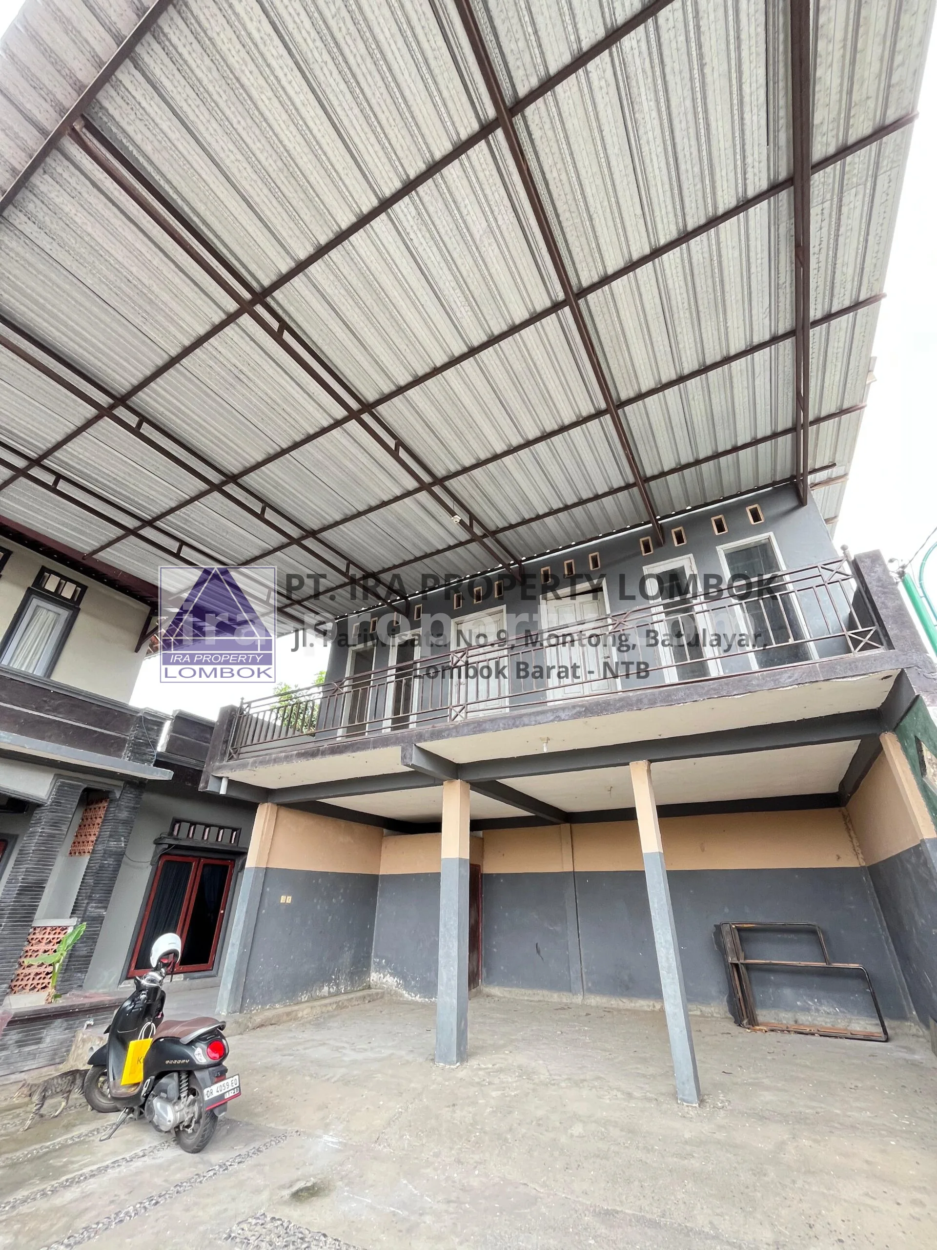 Rumah Luas dengan Kios Strategis di Karang Baru, Mataram - 639 - 8