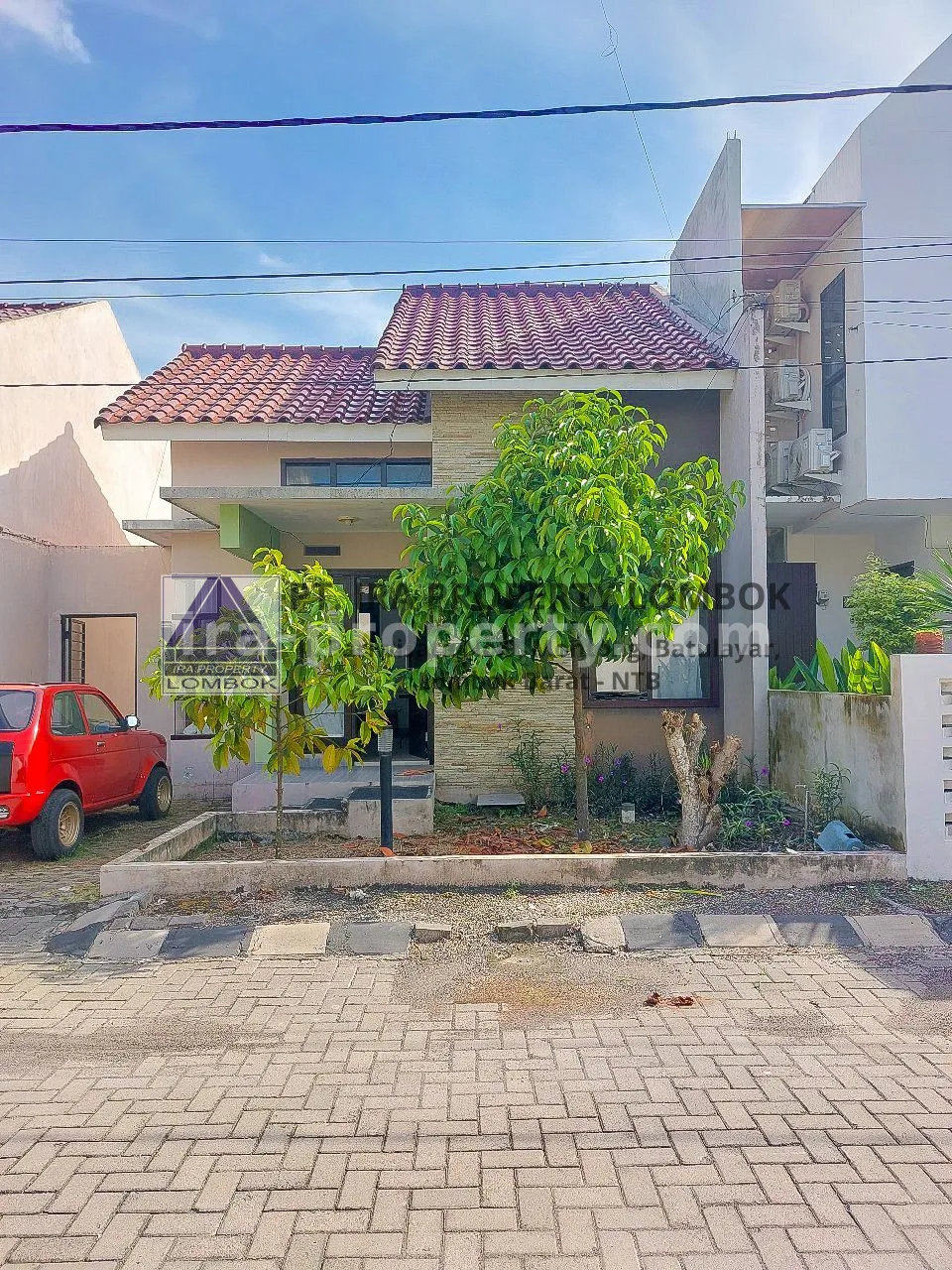 Rumah Dijual di Garden View, Mataram - 641 - 1