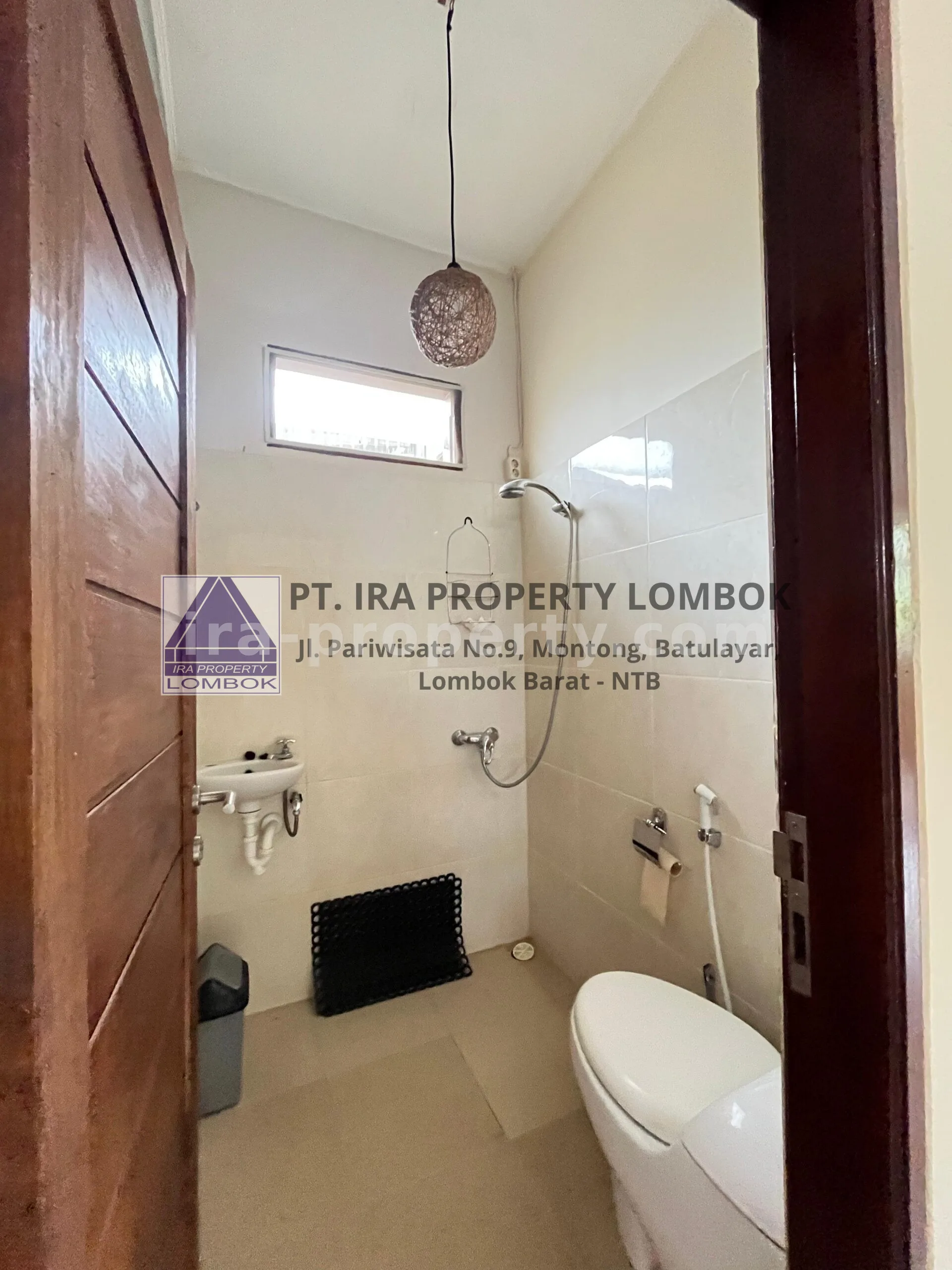 Rumah Dijual di Kompleks Green Valley, Senggigi - 426-2 - 10