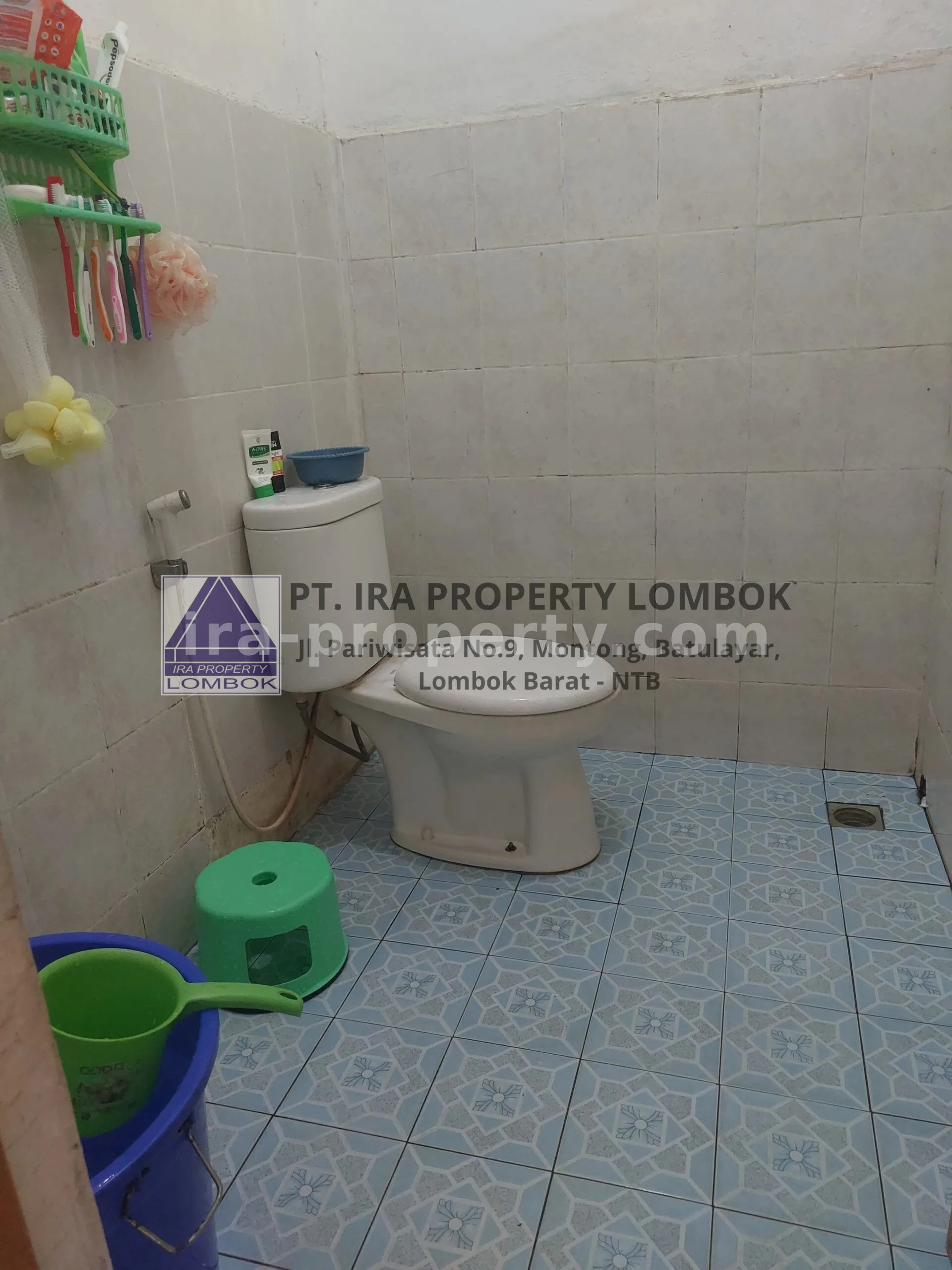 Rumah Dijual di Kompleks Perumahan Jl. Adi Sucipto, Mataram - 648 - 2