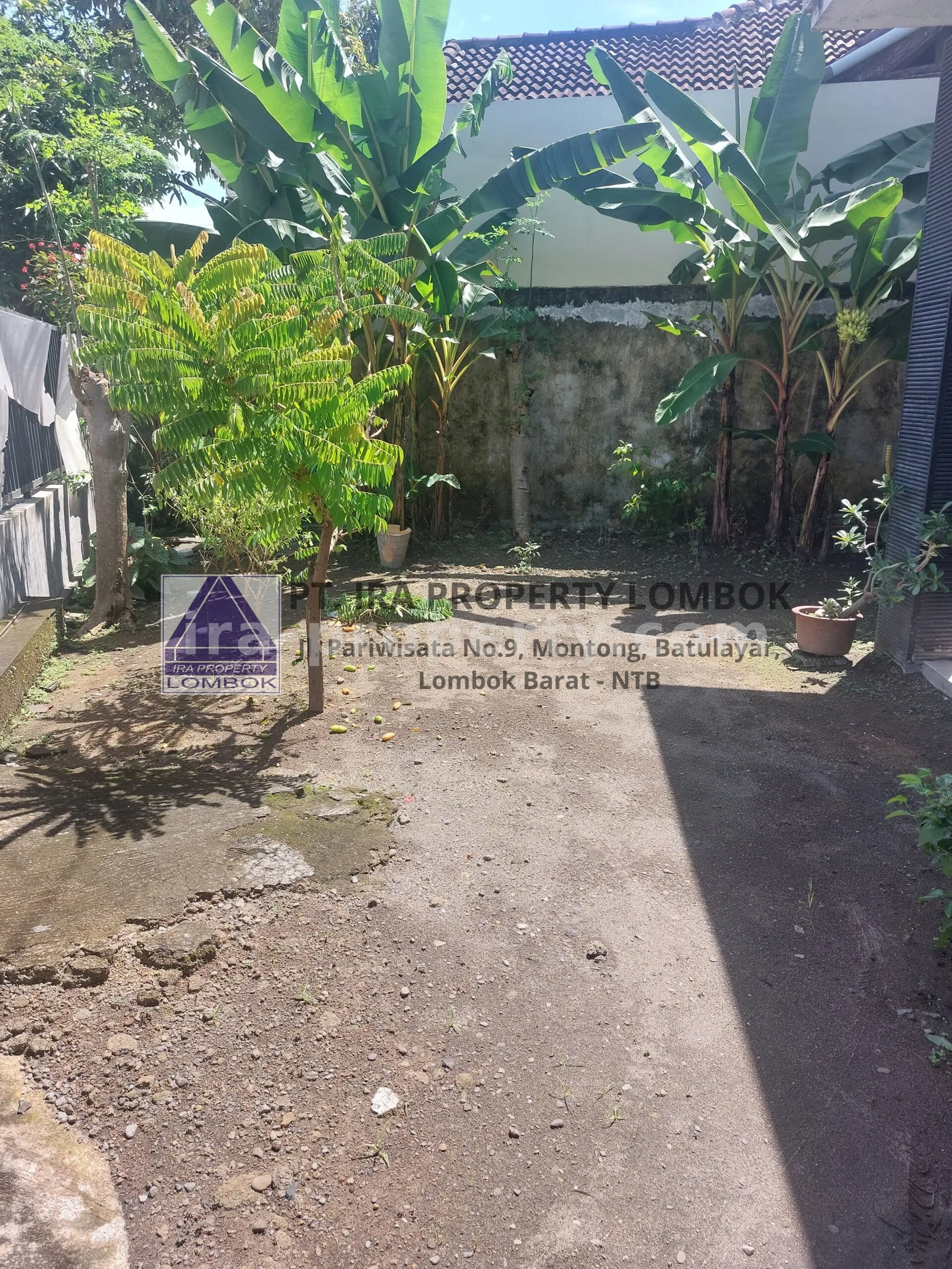 Rumah Dijual di Kompleks Perumahan Jl. Adi Sucipto, Mataram - 648 - 8