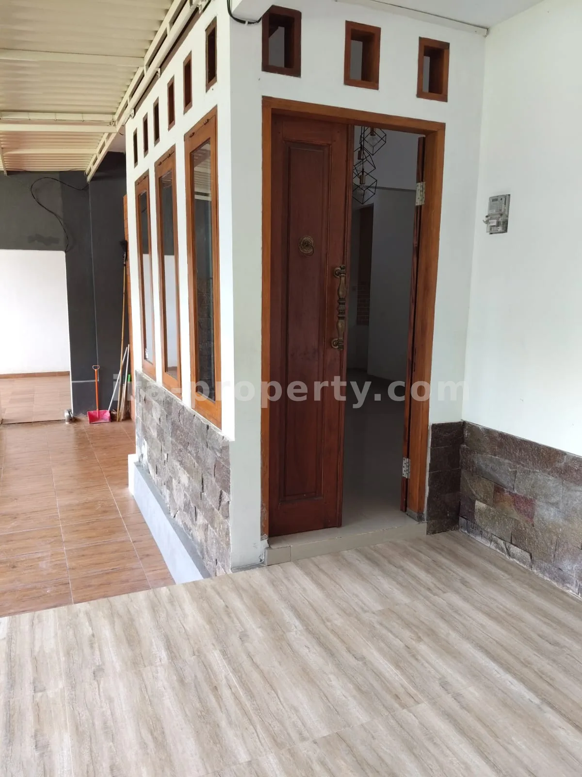 Rumah Mewah Dijual di Kompleks Udayana, Kota Mataram - 656 - 15