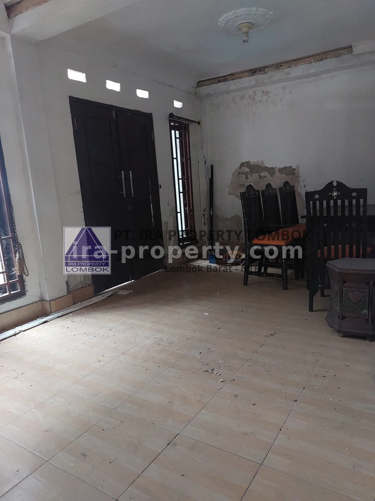 Rumah Strategis di Kompleks Taman Baru Dekat Mall Epicentrum - 651 - 9