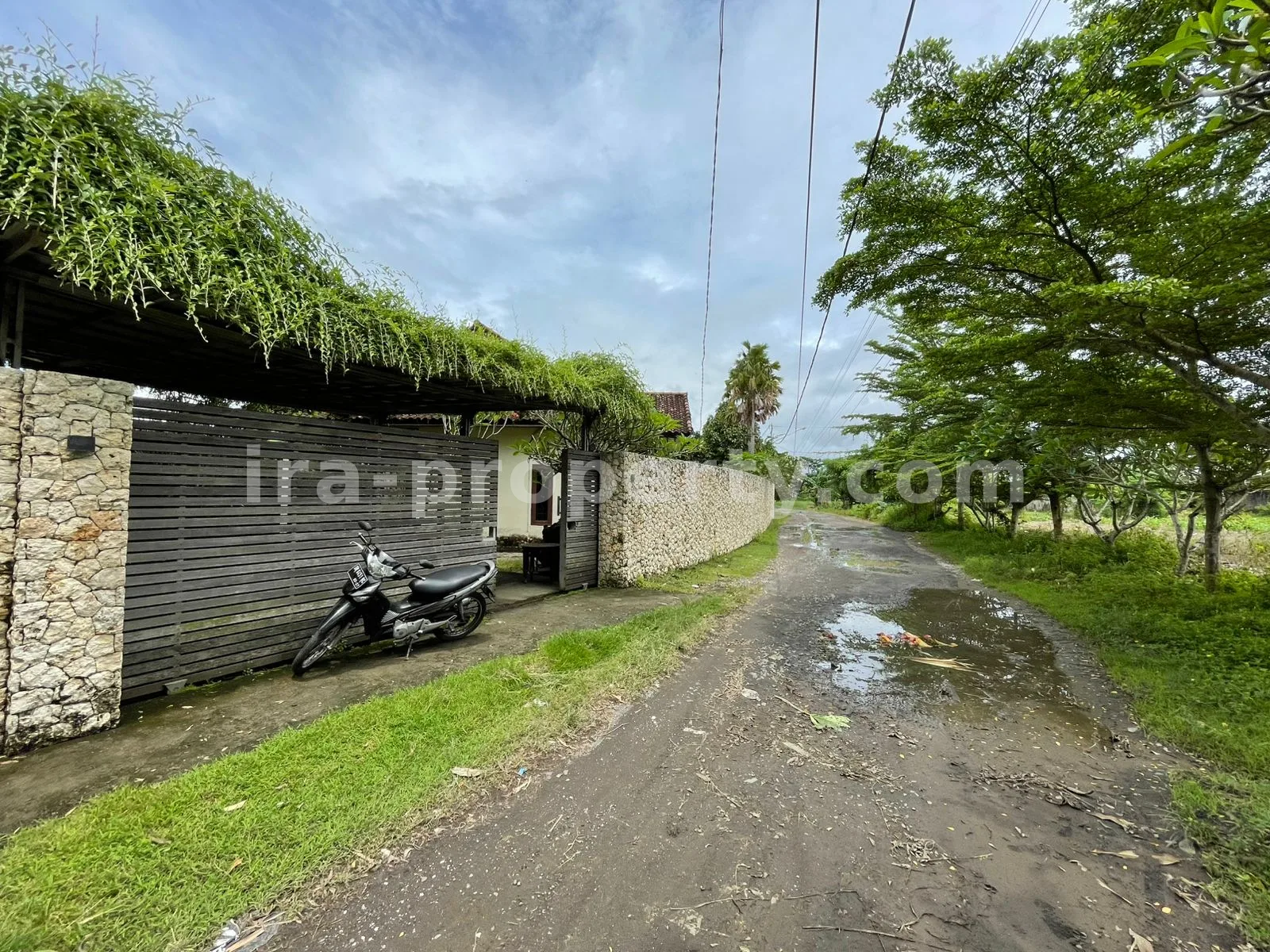 Villa Dijual di Batu Layar, Dekat Hotel Jayakarta, Lombok Barat - 431 - 2