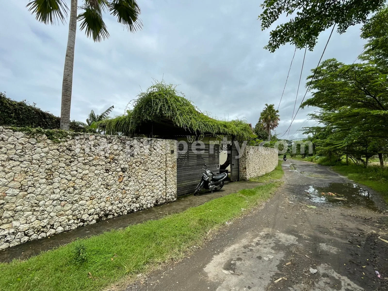 Villa Dijual di Batu Layar, Dekat Hotel Jayakarta, Lombok Barat - 431 - 3