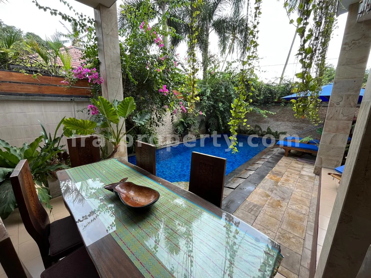 Villa Dijual di Pusat Senggigi, Lombok Barat - 436 - 1
